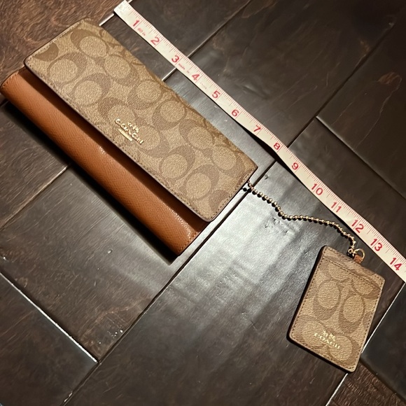 Coach Christie carryall with matching wallet EUC - Picture 14 of 16